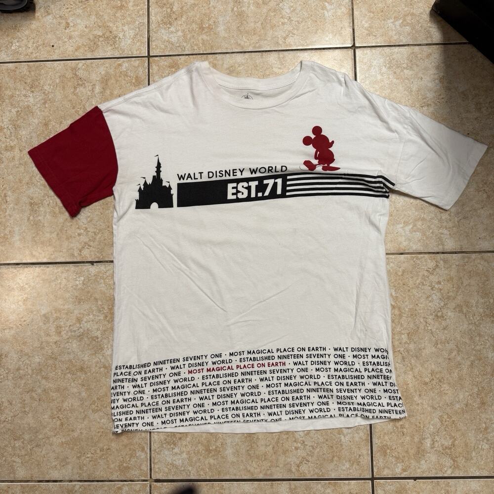 Walt Disney World EST‎ 71 T-Shirt Mickey Mouse Graphic Tee Red Sleeve